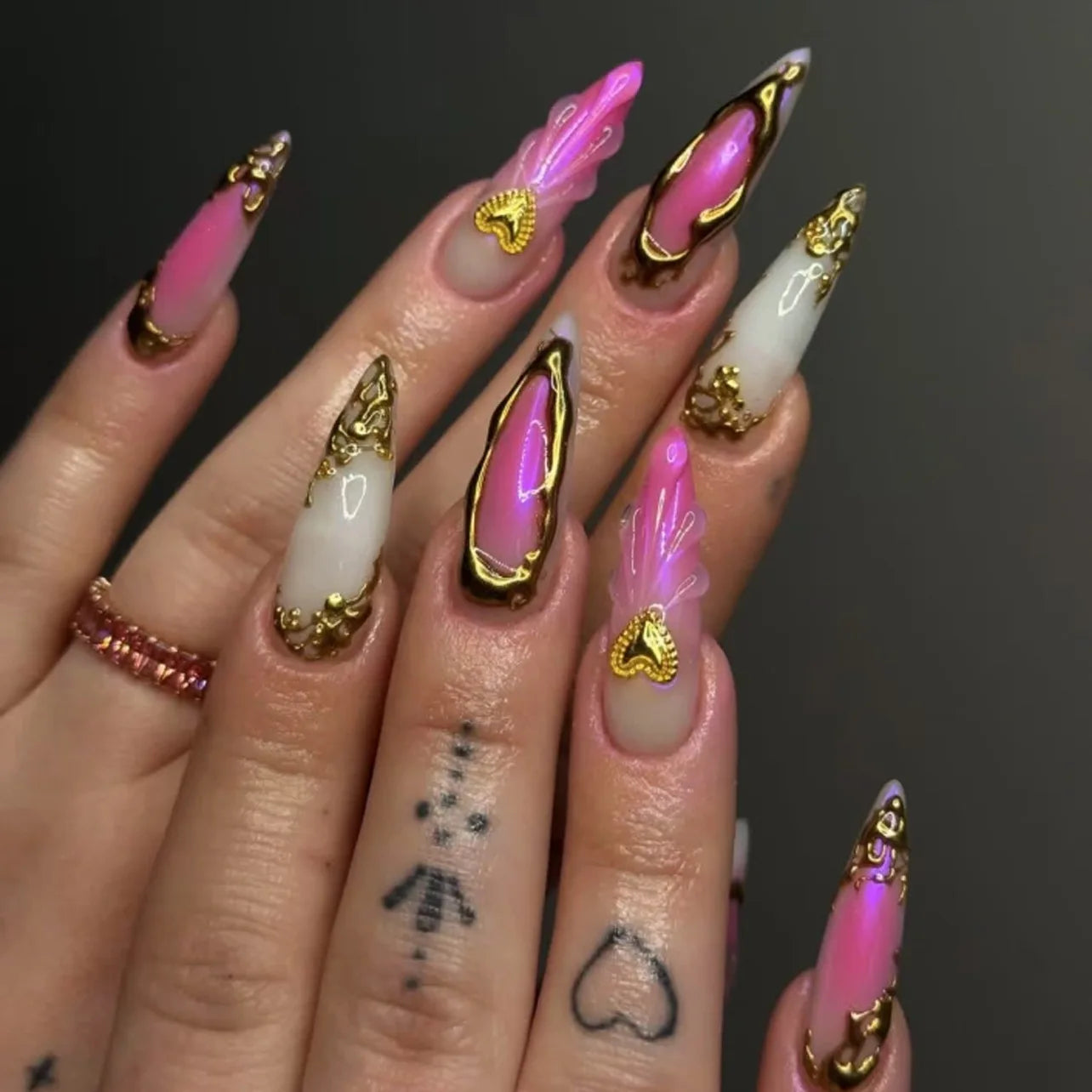 Horror Comic Press-On Nails – Glossy Black Almond Set with Japanese Anime Art