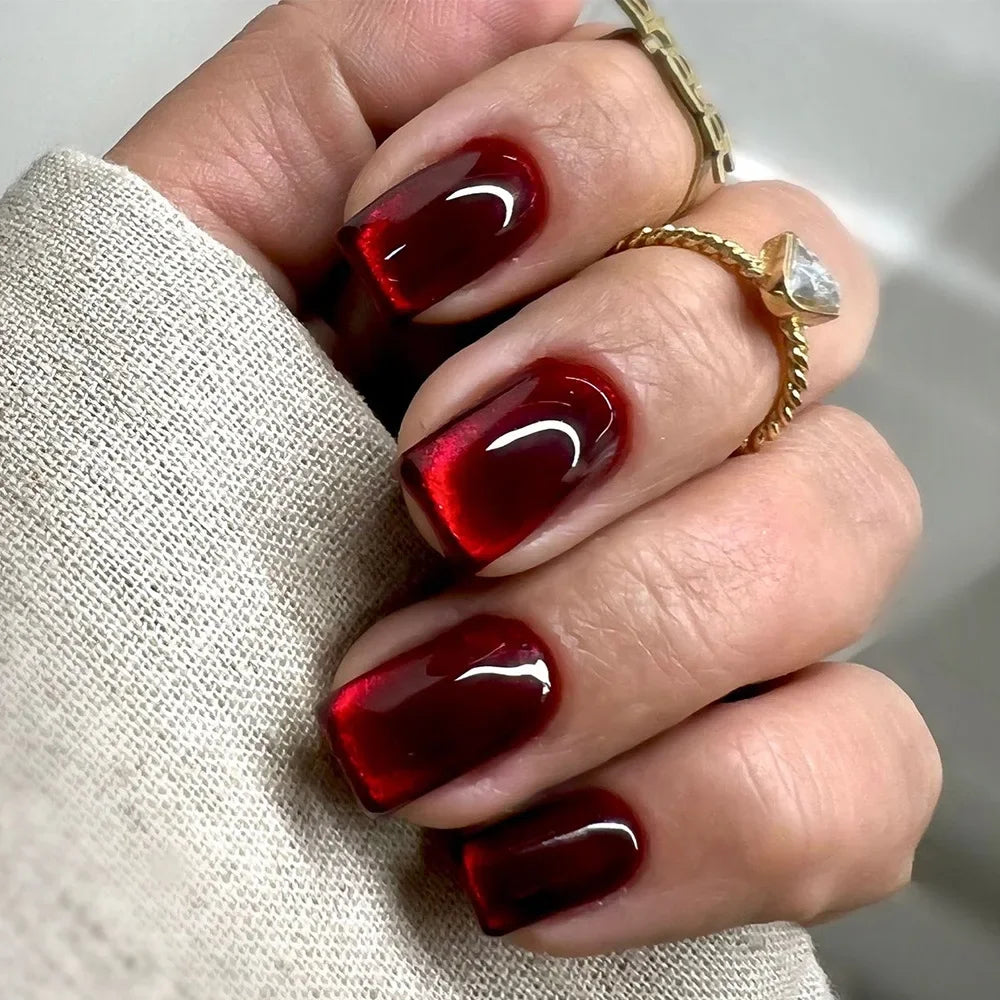 Oval & Almond Press-On Nails – Elegant, Natural Styles for Everyday Wear