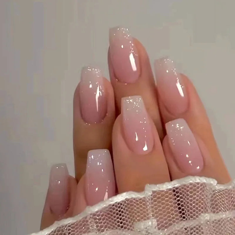 Oval & Almond Press-On Nails – Elegant, Natural Styles for Everyday Wear