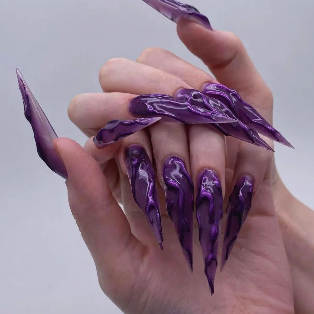 Horror Comic Press-On Nails – Glossy Black Almond Set with Japanese Anime Art