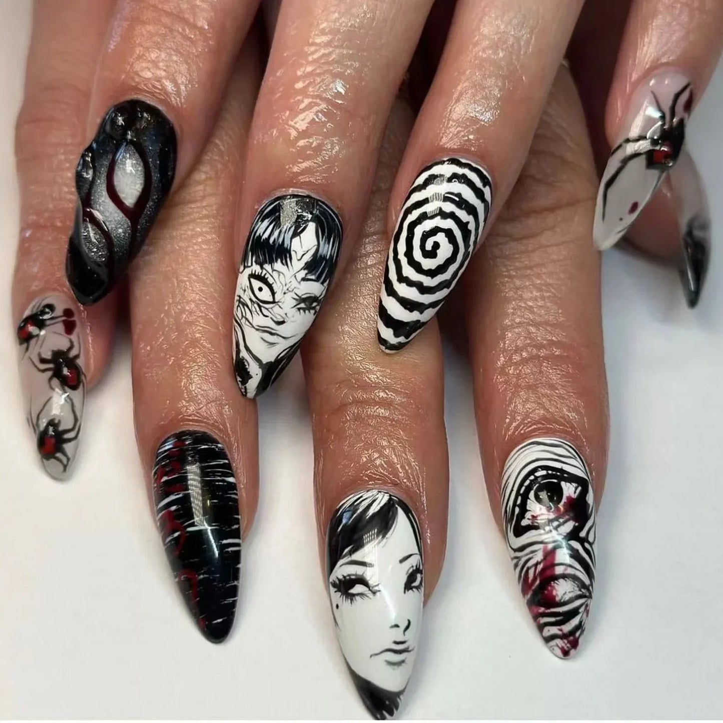 Horror Comic Press-On Nails – Glossy Black Almond Set with Japanese Anime Art